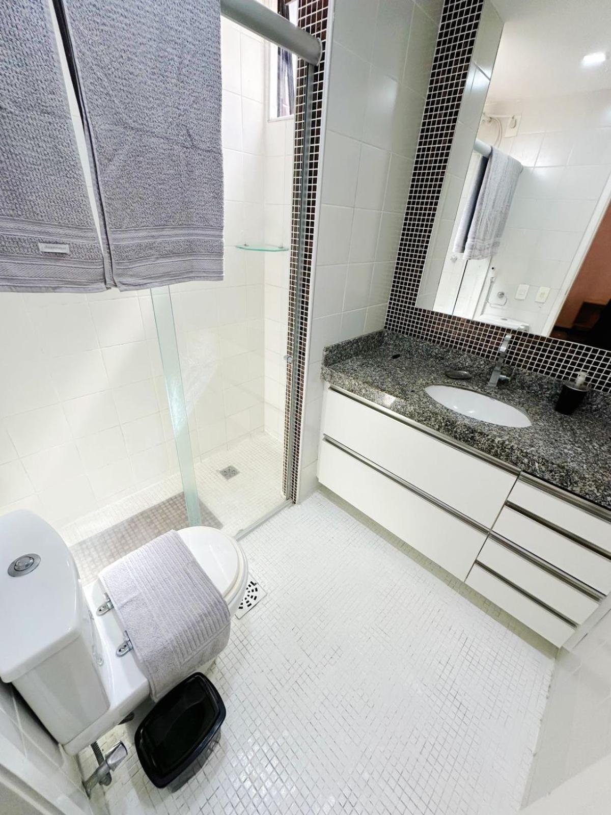 Apartamento A 300m Beira Mar-meireles! Servico Diario E Wi-fi 650mb! Fortaleza (Ceara)