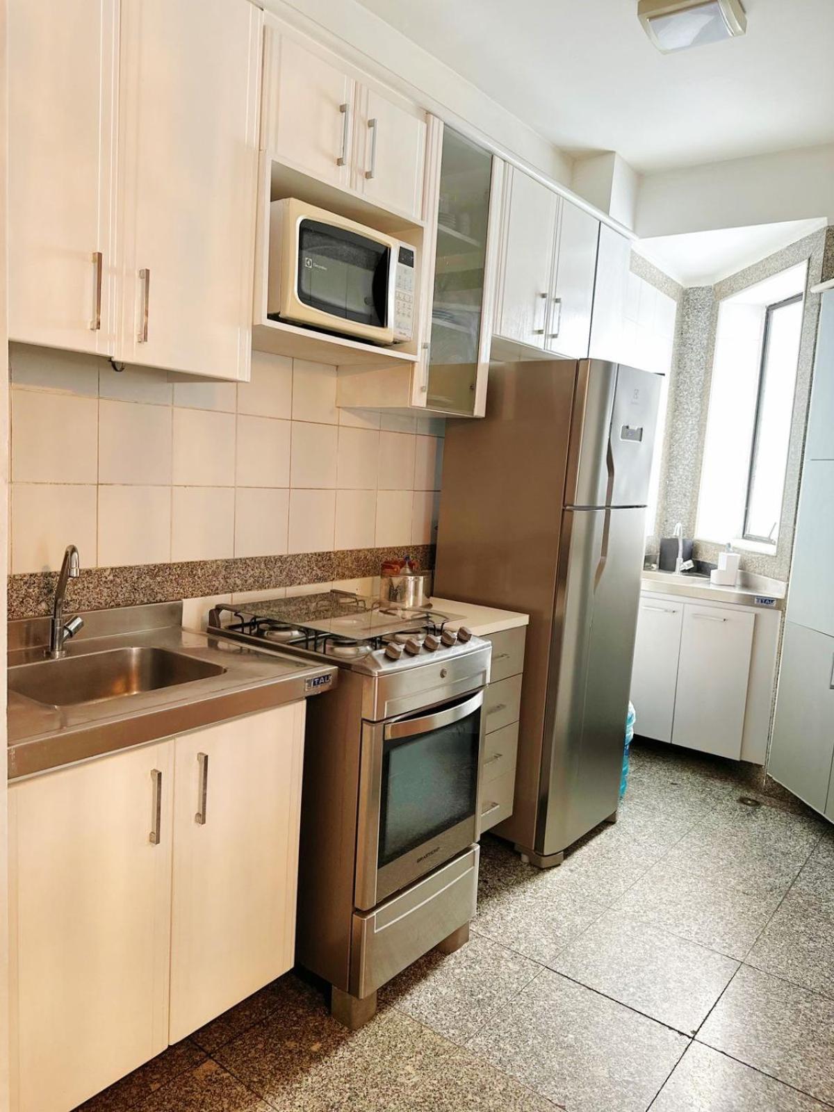 Apartamento A 300m Beira Mar-meireles! Servico Diario E Wi-fi 650mb! Fortaleza (Ceara)